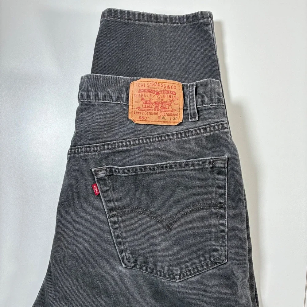 Levi's 550 Jeans 38x29 Black Faded Relaxed Tapered Denim Made in Canada‎ 40x30